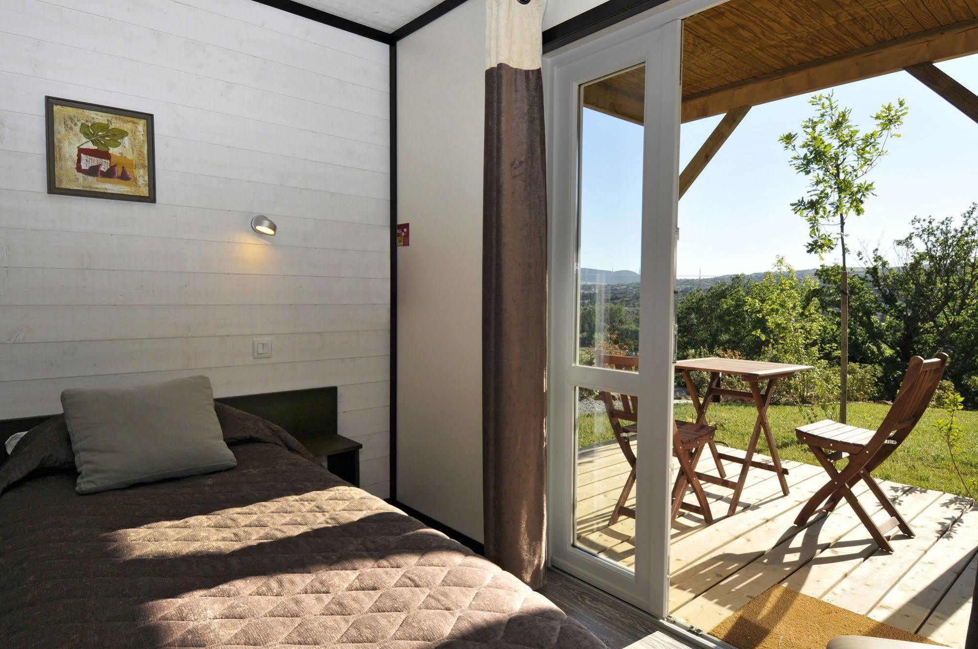 Domaine Saint Esteve Millau Exterior foto